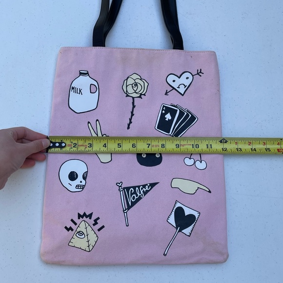 Rare Valfre Shoulder Bag Purse Pink Milk Bruno Cat Peace Sign - Picture 7 of 7